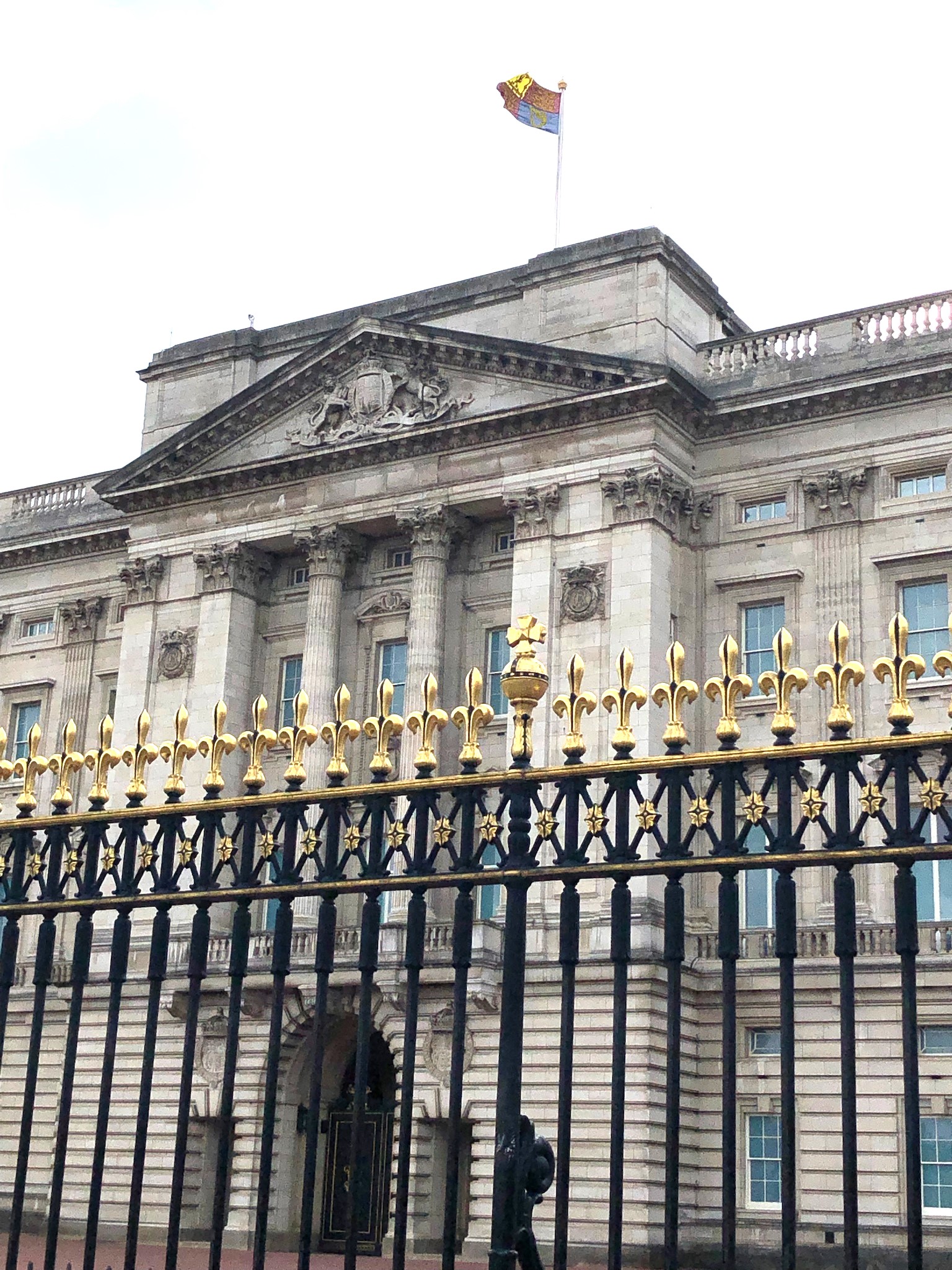 ふと思ったこと。王位はジョージ7世にスキップし、ウィリアム皇太子は摂政に…。